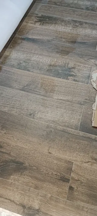 Suelo porcelánico rectificado