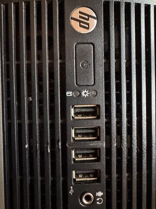 CPU PEQUEÑA HP CORE i5 con 10 puertos USB