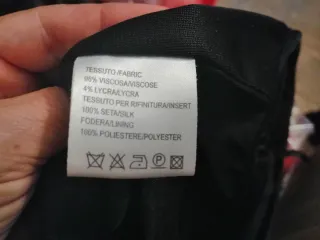 Abito Luisa Spagnoli nero decorato con lustrini