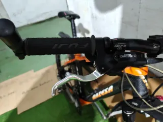 Bicicleta de Montaña Razesa Naranja de Carbono