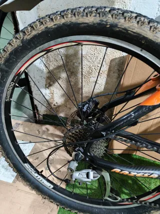 Bicicleta de Montaña Razesa Naranja de Carbono