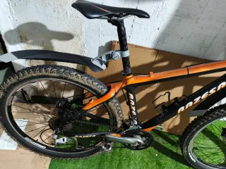 Bicicleta de Montaña Razesa Naranja de Carbono