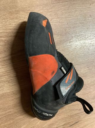 Pies de Gato Mad Rock Negro/Naranja