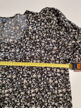 Blusa SHEIN floral manga corta talla XXL (NUEVA)