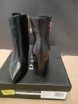 Botines RAID negros tacón cremallera