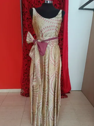 Vestido largo seda con fajín