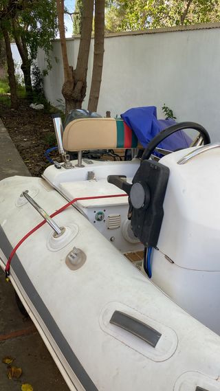 Barca hinchable 3,30m.