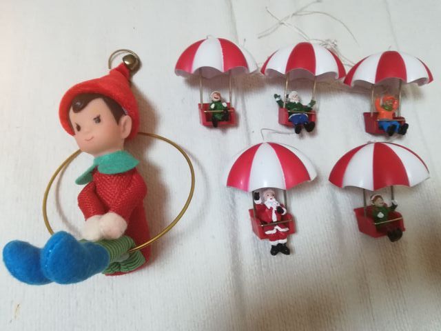 Vari addobbi natalizi