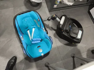 Urge venta!! Maxi-Cosi y Base Isofix