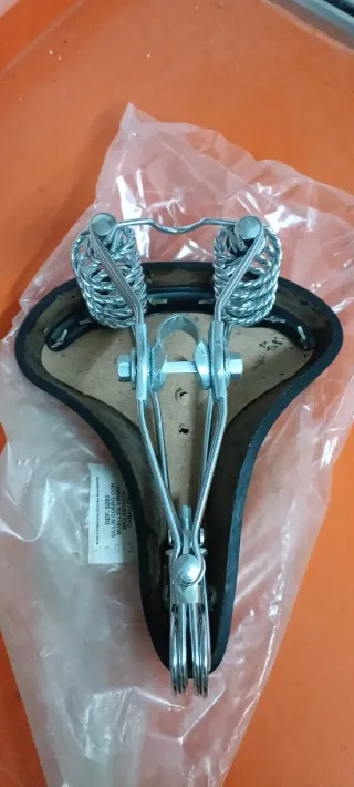 Sillín de cuero para bicicleta clásica hombre