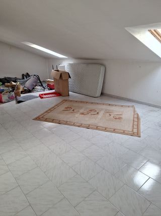 Se vende magnifico piso y atico.