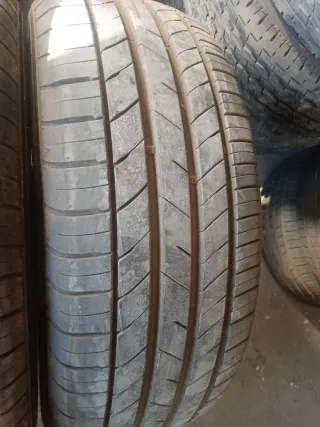 2 Neumáticos Kumho 215/55/17 98W