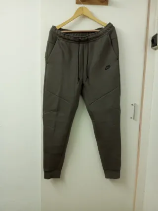 Pantalón Chándal Nike Gris talla L Hombre Nuevo.