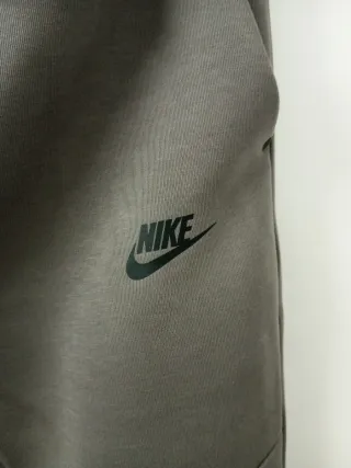 Pantalón Chándal Nike Gris talla L Hombre Nuevo.