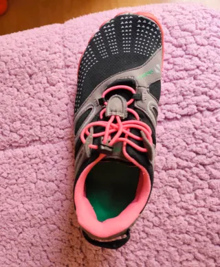 Zapatillas SAGUARO Negras y Rosas