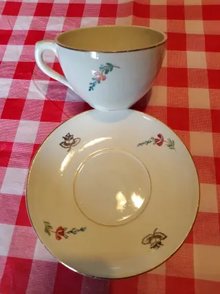 Taza y plato La Cartuja de Sevilla