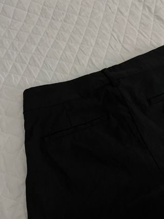 Pantalón negro flare