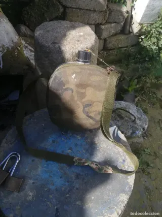 Cantimplora militar mimetizada aluminio