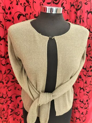 Torera dorada brillante