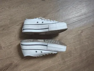 Converse piel plataforma blancas