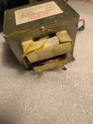 Transformador Microondas WEILI XB-701