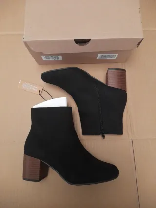 Botines negros tacón madera