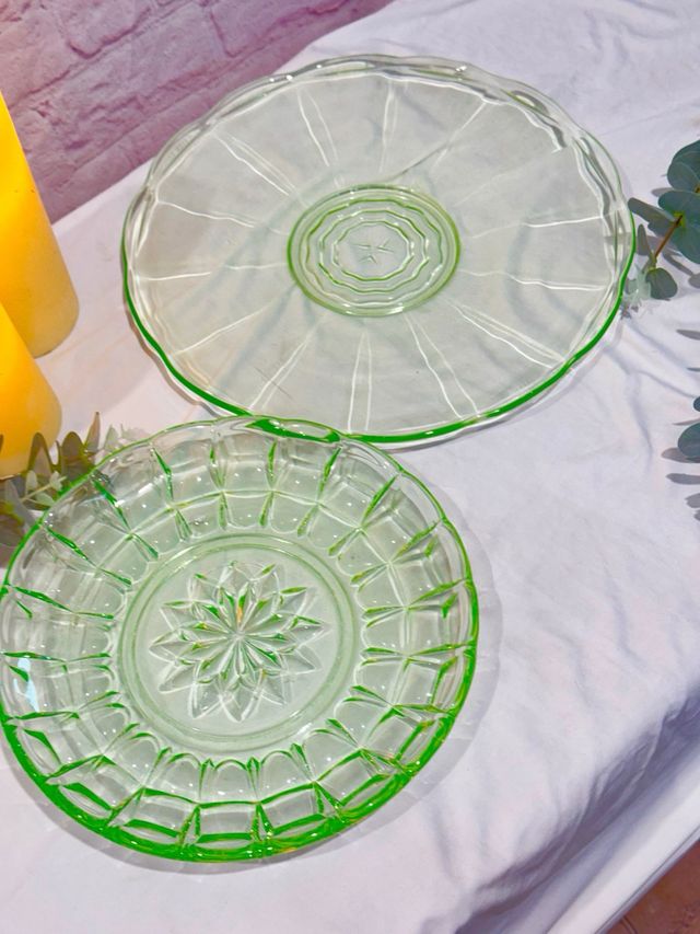 Pareja platos cristal verde
