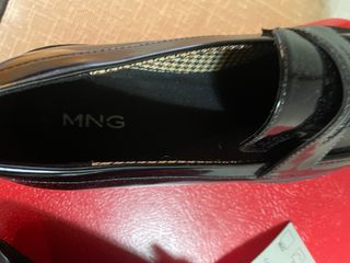 Mocasines negros Mango charol