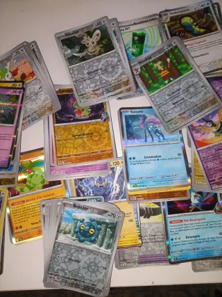 Lotto 165 carte Pokémon holo e Reverse