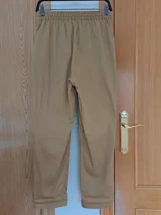 Pantalón jogger Mango beige
