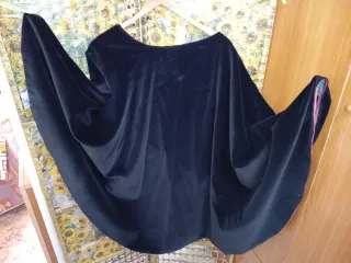 Capa Fiesta Terciopelo Negro