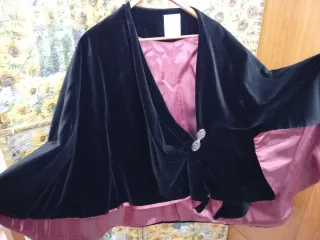 Capa Fiesta Terciopelo Negro