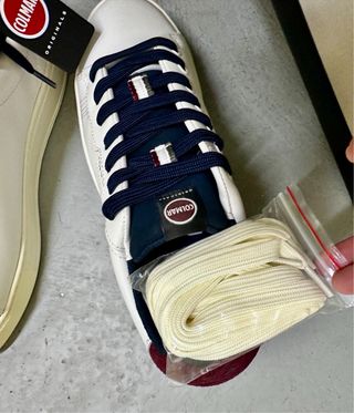 Zapatillas Colmar Piel Blancas y Azul Marino