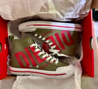 Zapatillas altas Diesel verdes y rojas