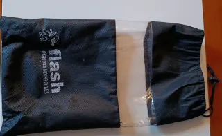 Guantes Boxeo 14 OZ nuevos, muñequeras y bolsa.