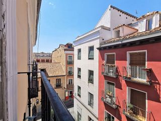Piso en alquiler en Cortes - Huertas en Madrid