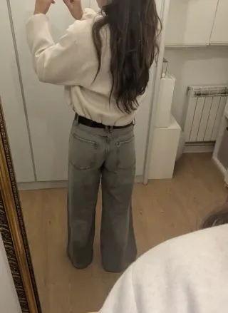 Pantalón campana Zara T38 gris