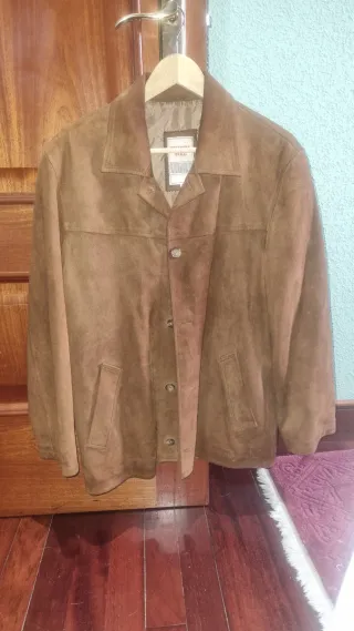 Chaqueta de ante marrón
