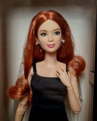 Barbie Basics 04 capelli rossi MTM