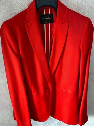Americana Massimo Dutti Roja Talla M