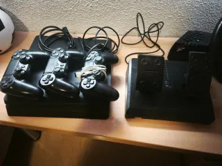 PS4 + Volante Hurricane + Juegos