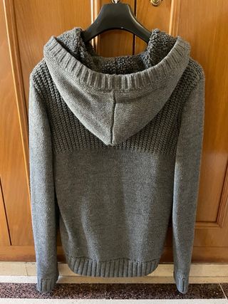 Chaqueta de punto con capucha para hombre