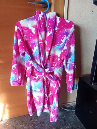 Bata unicornios multicolor 11/12 años a estrenar