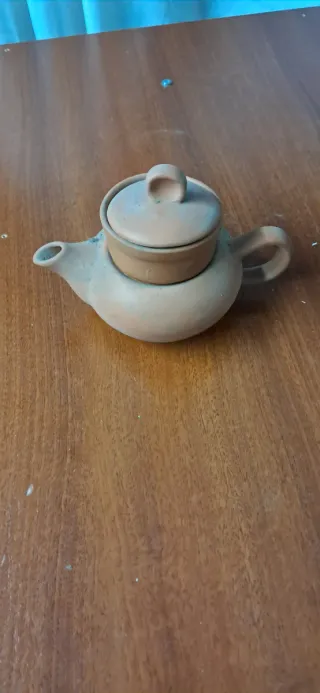 Jarras  tetera hollas de barro