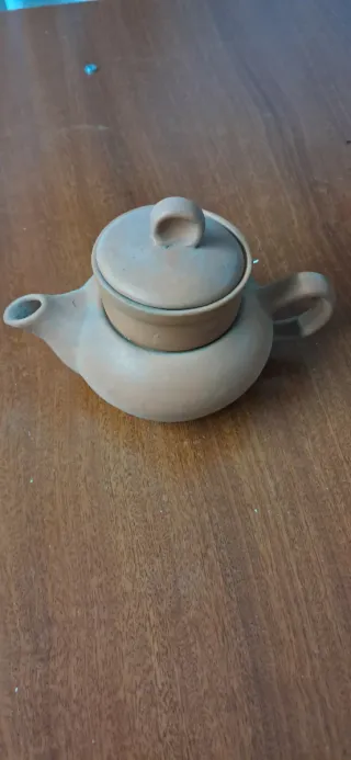 Jarras  tetera hollas de barro