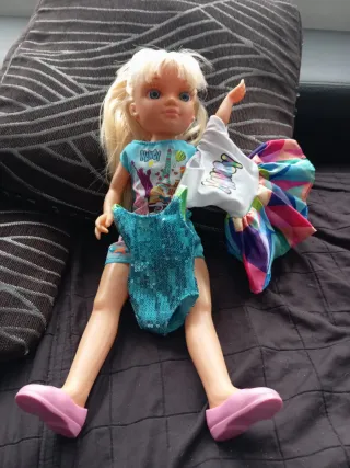 Muñeca Nancy con ropa