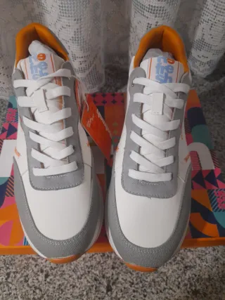 Zapatillas Refresh Talla 40 Gris y Blanco