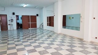 Local comercial en venta en El Cerro en Sevilla