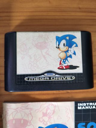 Cartuccia e manuale di Sonic 1 Mega Drive