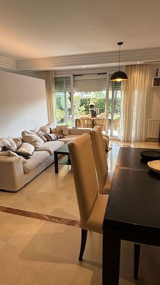 Casa pareada en venta en Calahonda en Mijas